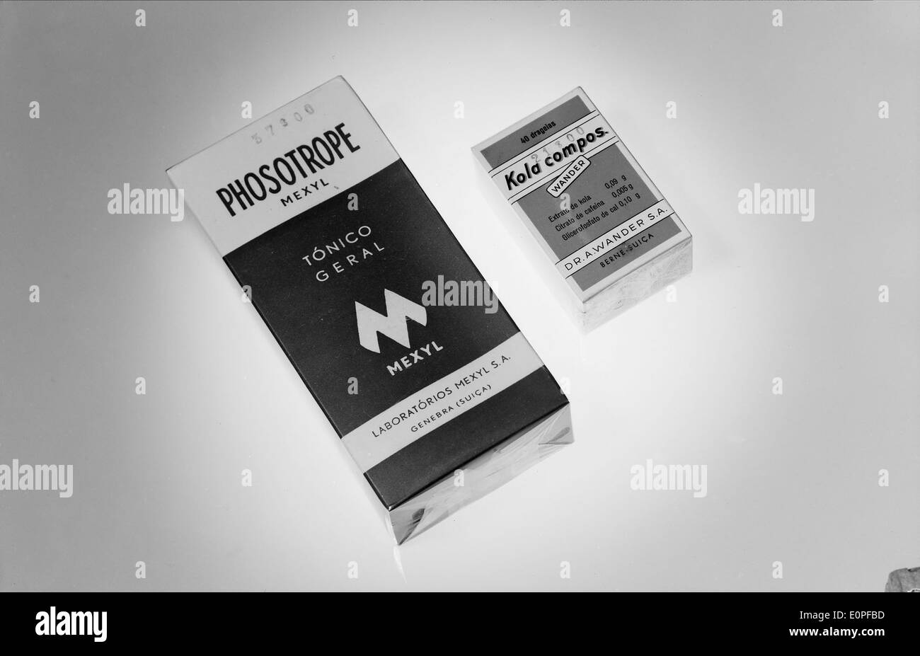 Alves e Companhia mit Sitz in Lissabon ist ein Pharmaunternehmen, das sich auf die Herstellung und den Vertrieb von Arzneimitteln spezialisiert hat. Das Unternehmen spielt eine wichtige Rolle im portugiesischen Gesundheitssektor, da es grundlegende medizinische Lieferungen und Dienstleistungen bereitstellt. Stockfoto