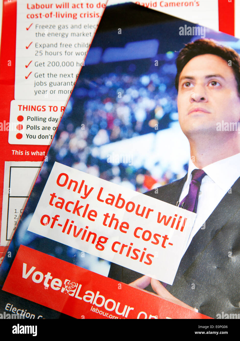 Labour Party Kampagne Merkblatt für Mai 2014 EU und Kommunalwahlen, London Stockfoto