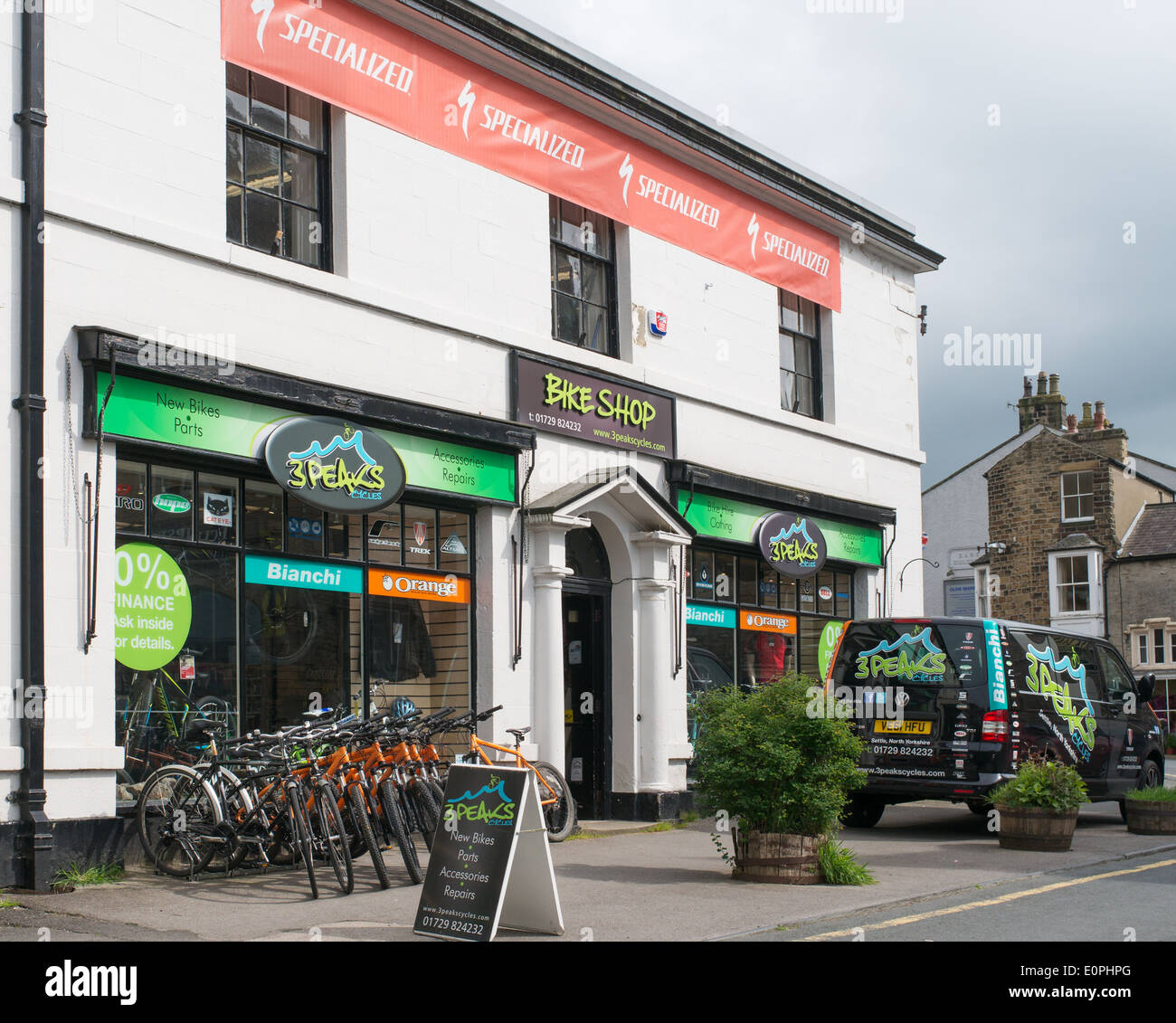 3 Spitzen Bikeshop zu begleichen, North Yorkshire, England, UK Stockfoto