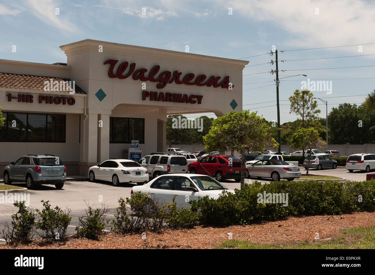Walgreens Apotheke an der Kreuzung der CR473 & SR441 Leesburg, Florida USA Stockfoto
