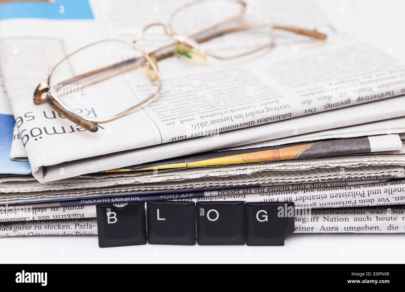 Stapel von Zeitungen und Blogs Stockfoto