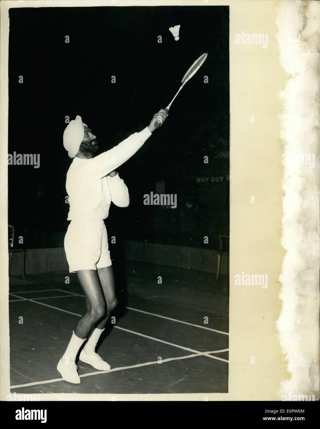 3. März 1957 - All England Badminton Championships im Wembley-Stadion. Der All England Badminton Championships eröffnet im Empire Pool, Wembley. Keystone-Fotoshows:-P.S. Gill von Punjab, Indien, trug einen Turban während der Meisterschaft. Stockfoto