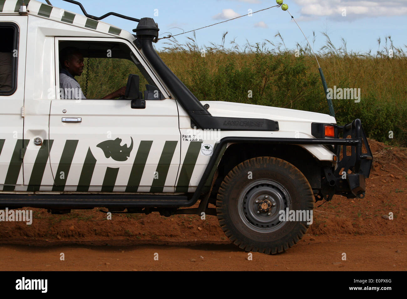 Offroad fahren während einer Safari in Kenia Stockfoto