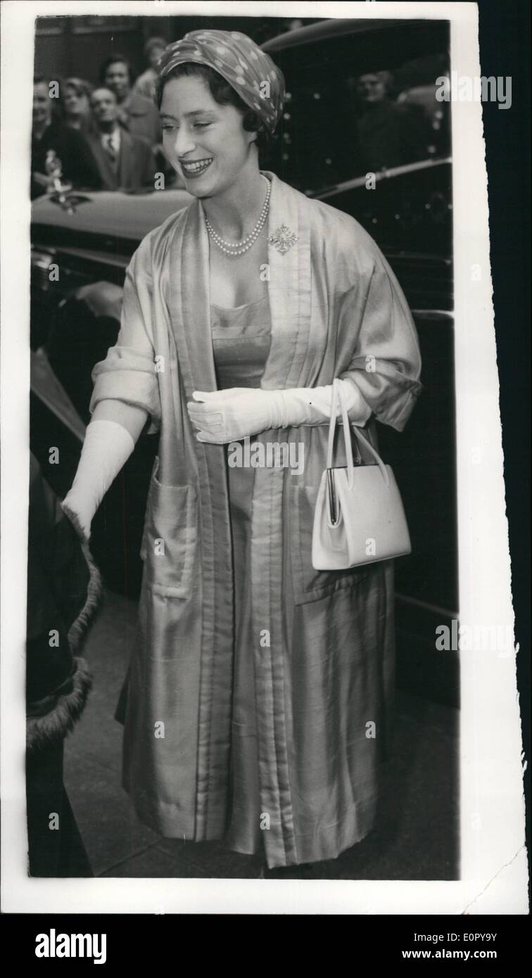 5. Mai 1957 - Prinzessin Margaret kümmert sich N.S.P.C.C. treffen: H.R.H Prinzessin Margaret heute Nachmittag nahmen an der Sitzung von der Stockfoto