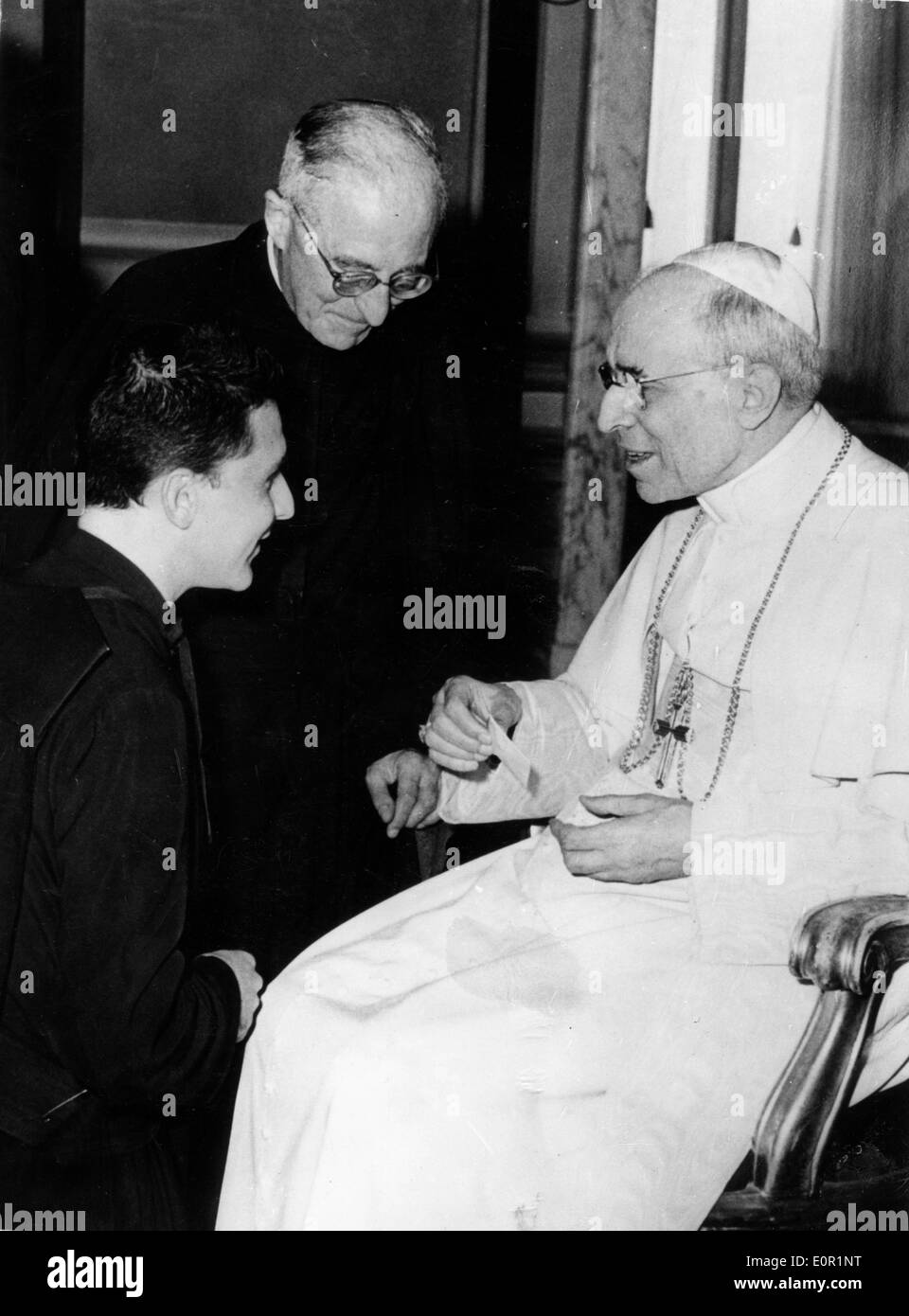 Papst Pius XII empfängt Mitglieder der Jesuiten Stockfoto