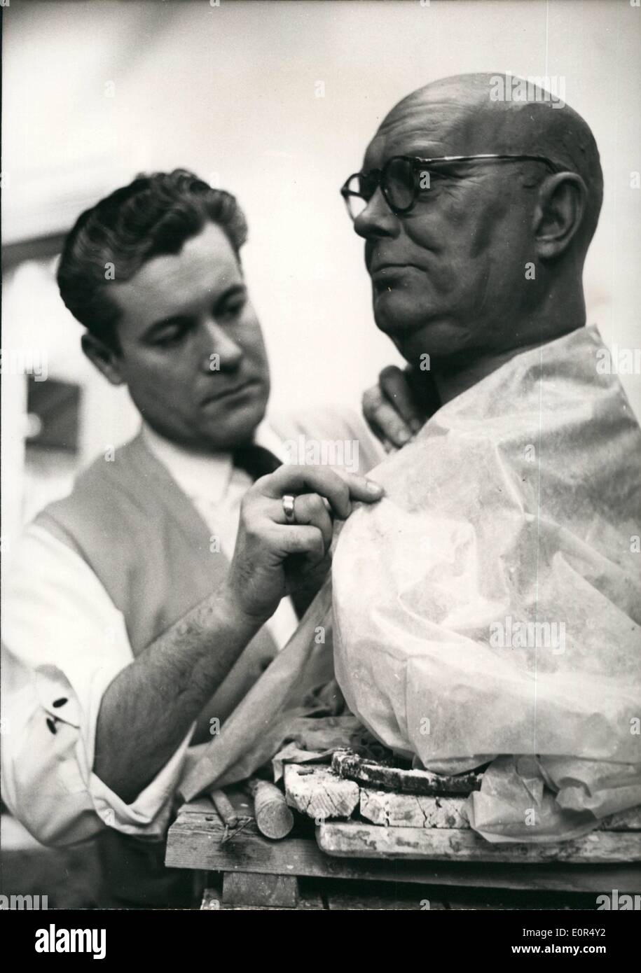 3. März 1958 - bekannt für seine Wachsfiguren berühmter Persönlichkeiten das Grevin Museum. Roberto Blanco und Zarah Leander Stockfoto