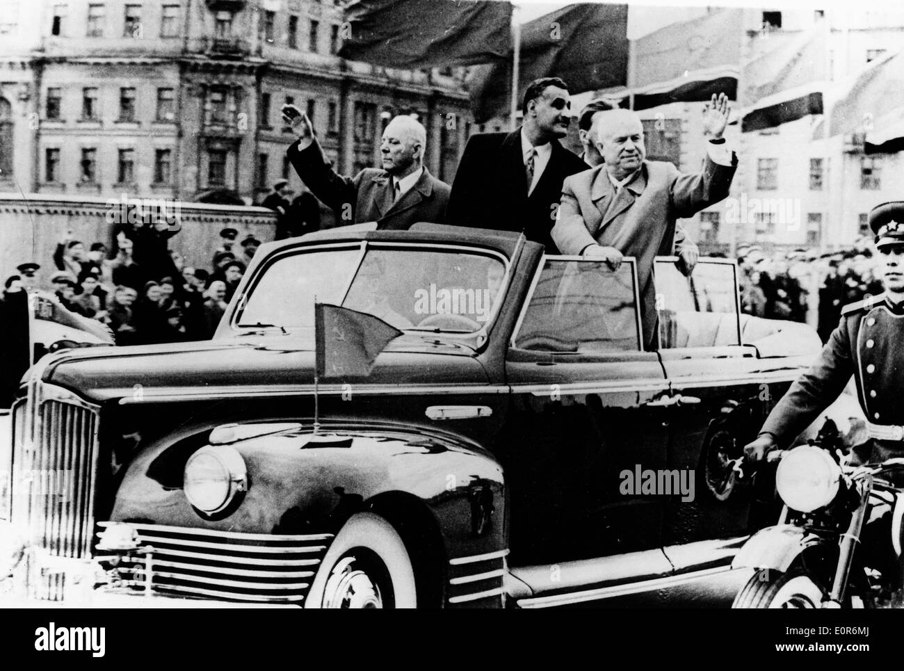 Ministerpräsidenten Nikita Khrushchev Fahrten durch Straßen Stockfoto