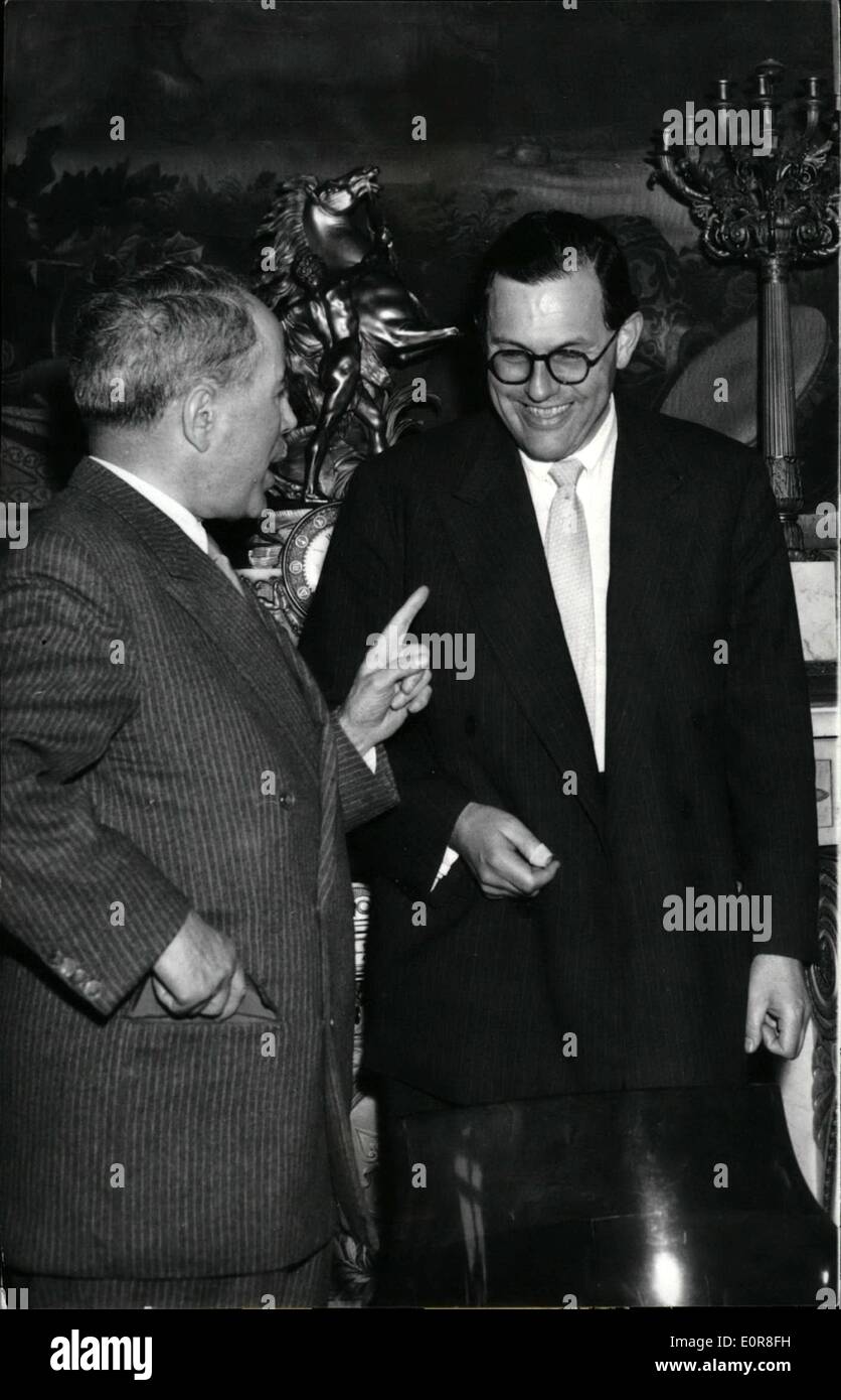 7. Juli 1958 - ist Frankreichs Finanzminister Antoine Pinay hier mit Großbritanniens Paymaster General Reginald Maudling gesehen. Vladimir Lenin und Frau Nadeschda Krupskaja Stockfoto