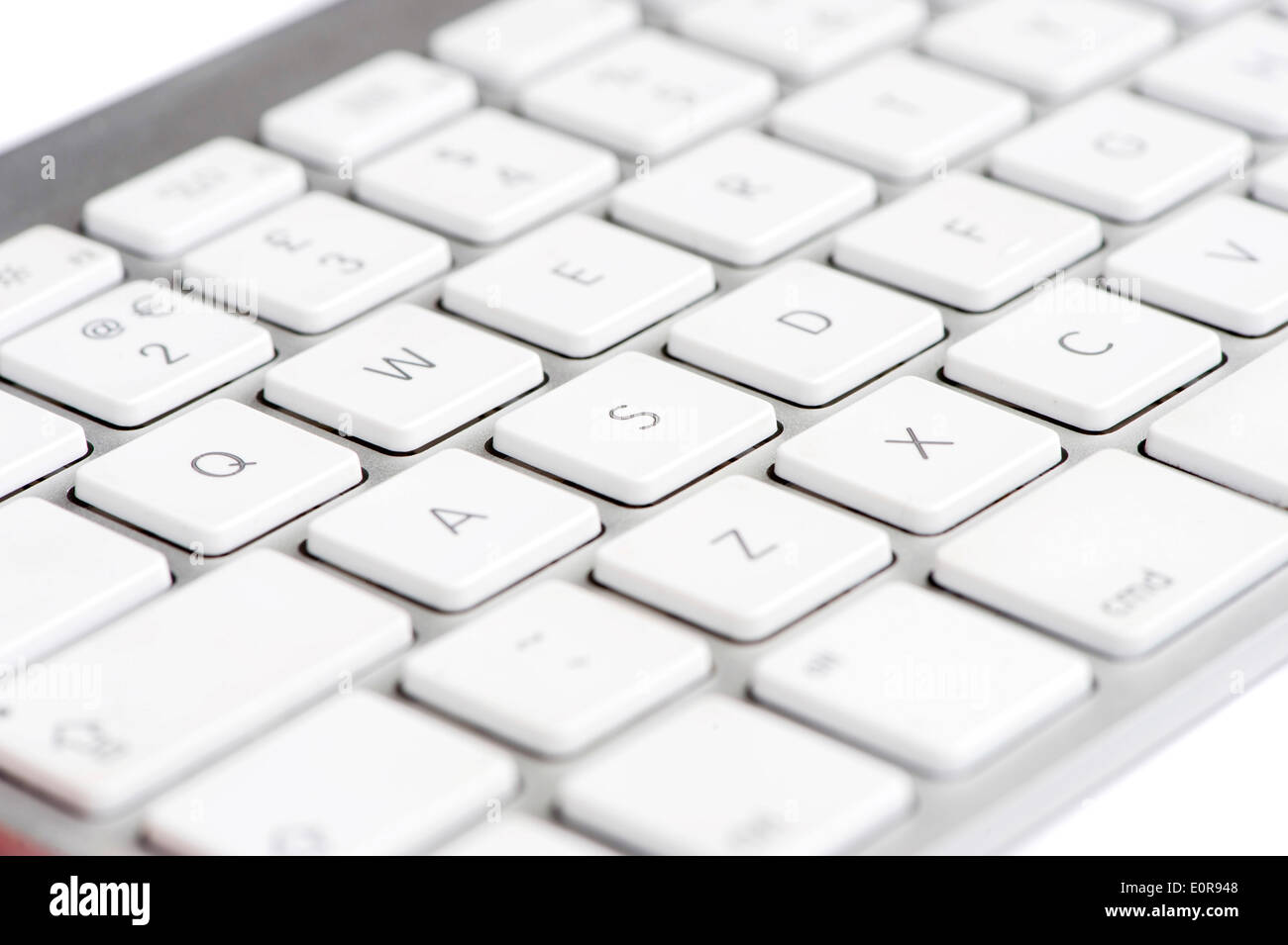 Apple Mac konzentrierte sich weiße Tastatur auf dem Buchstaben S Stockfoto