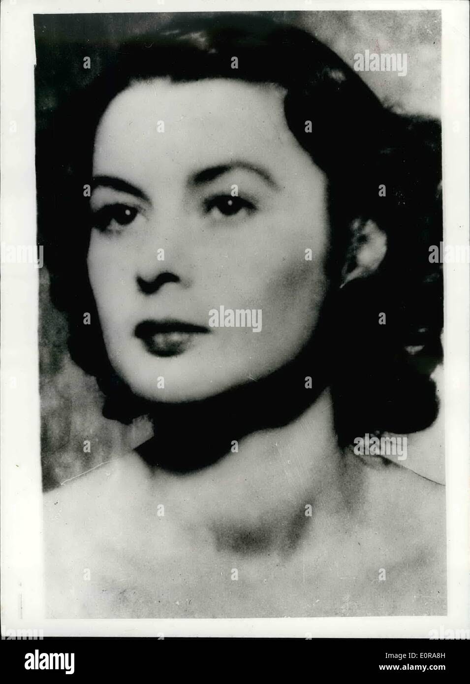 11. November 1958 - Erziehungsbeihilfe verwaiste Tochter des Kriegsheldin in Gefahr, reduziert Fragen im Haus.: Dame Irene Ward, Tory M.P. für Tynemouth heute eine Bewegung im House Of Commons eingebracht. Sie sagen, dass die Erziehungsbeihilfe verliehen an Tania Szabo Tochter des legendären g.c. Heldin Violette Szabo in Gefahr reduziert. Sie sagte, dass ein Umzug zu Fuß war, den Zuschuss zu reduzieren, weil ein Anteil an den Tantiemen auf das Buch und Film des Lebens der Violette Szabo hatte freiwillig gesetzt beiseite als Fonds für die Tochter. Tania ist jetzt 15 und lebt in Australien bei den Großeltern Stockfoto