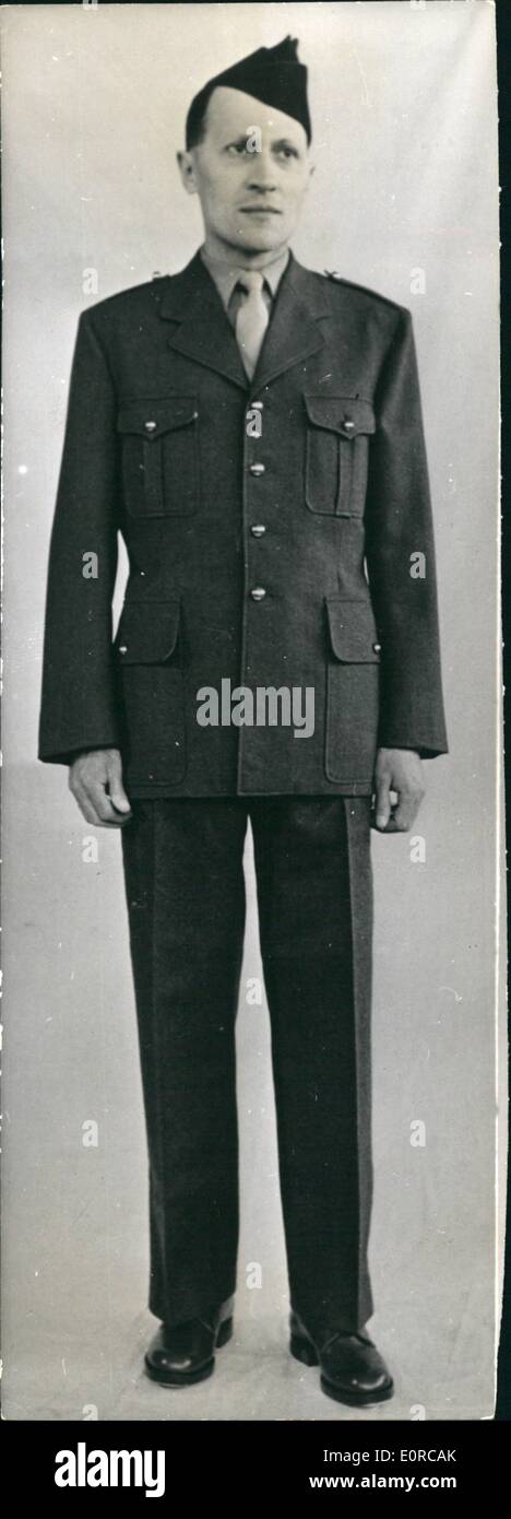 1. Januar 1959 - neue Uniform für die französische Armee: Soldaten und Offiziere der französischen Armee haben eine neue Uniform ersetzt die Stockfoto