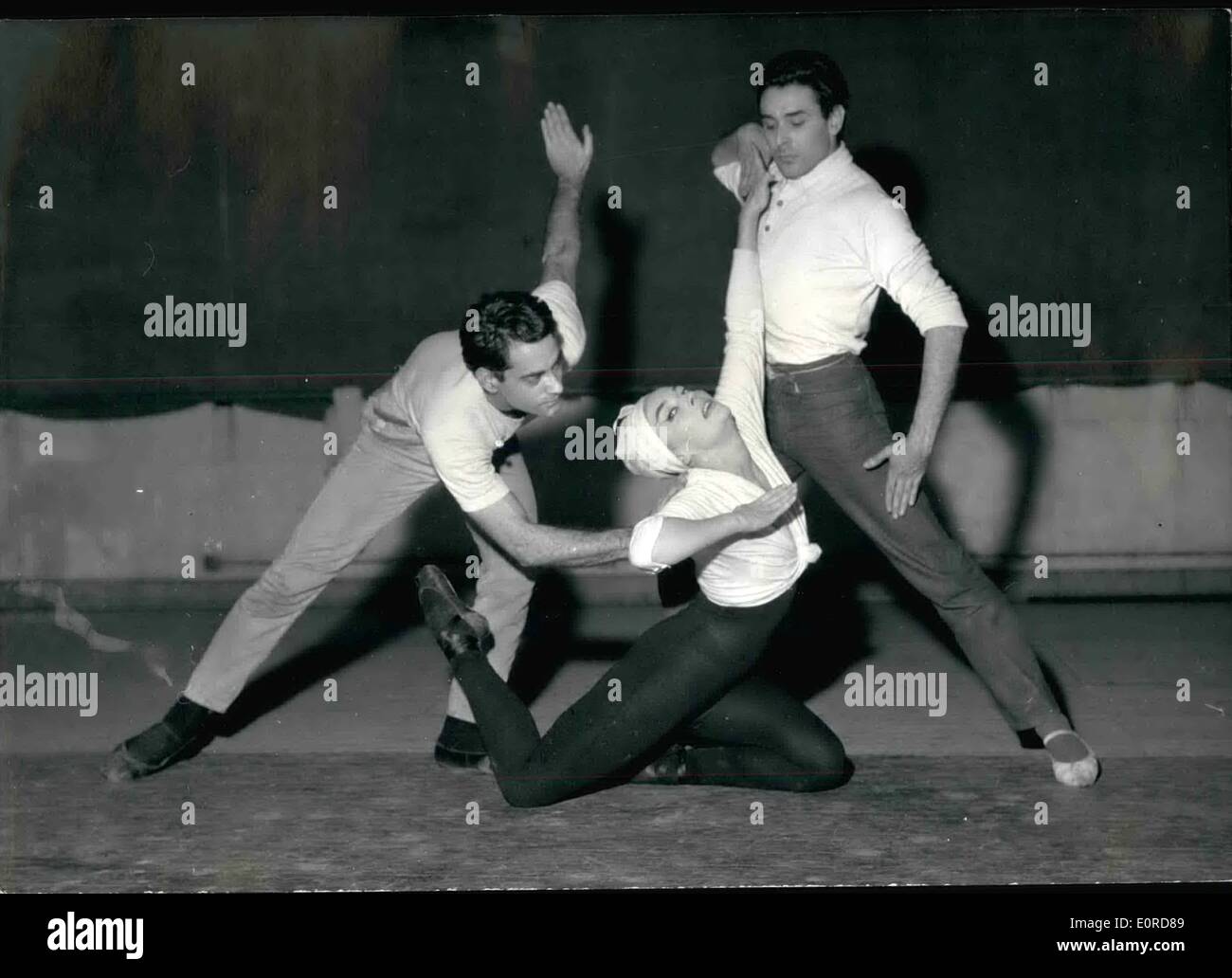 2. Februar 1959 LUDMILLA TCHERINA IN neues Ballett. OPS LUDMILLA