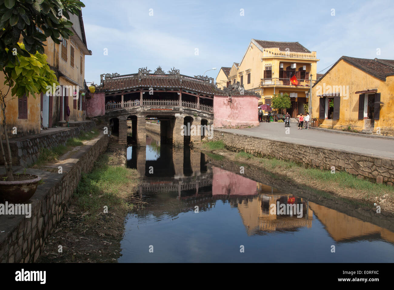 Chua Cau Temple Bridge (Japanische überdachte Brücke) in der historischen Altstadt von Hoi an Vietnam Stockfoto