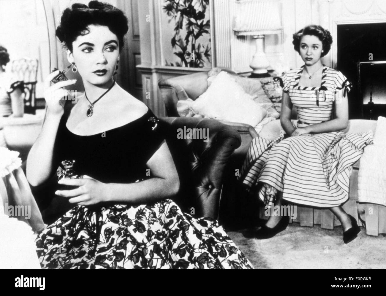 A DATE WITH JUDY (1948) ELIZABETH TAYLOR, JANE POWELL, RICHARD THORPE (DIR) DWJY 002 MOVIESTORE COLLECTION LTD. Stockfoto