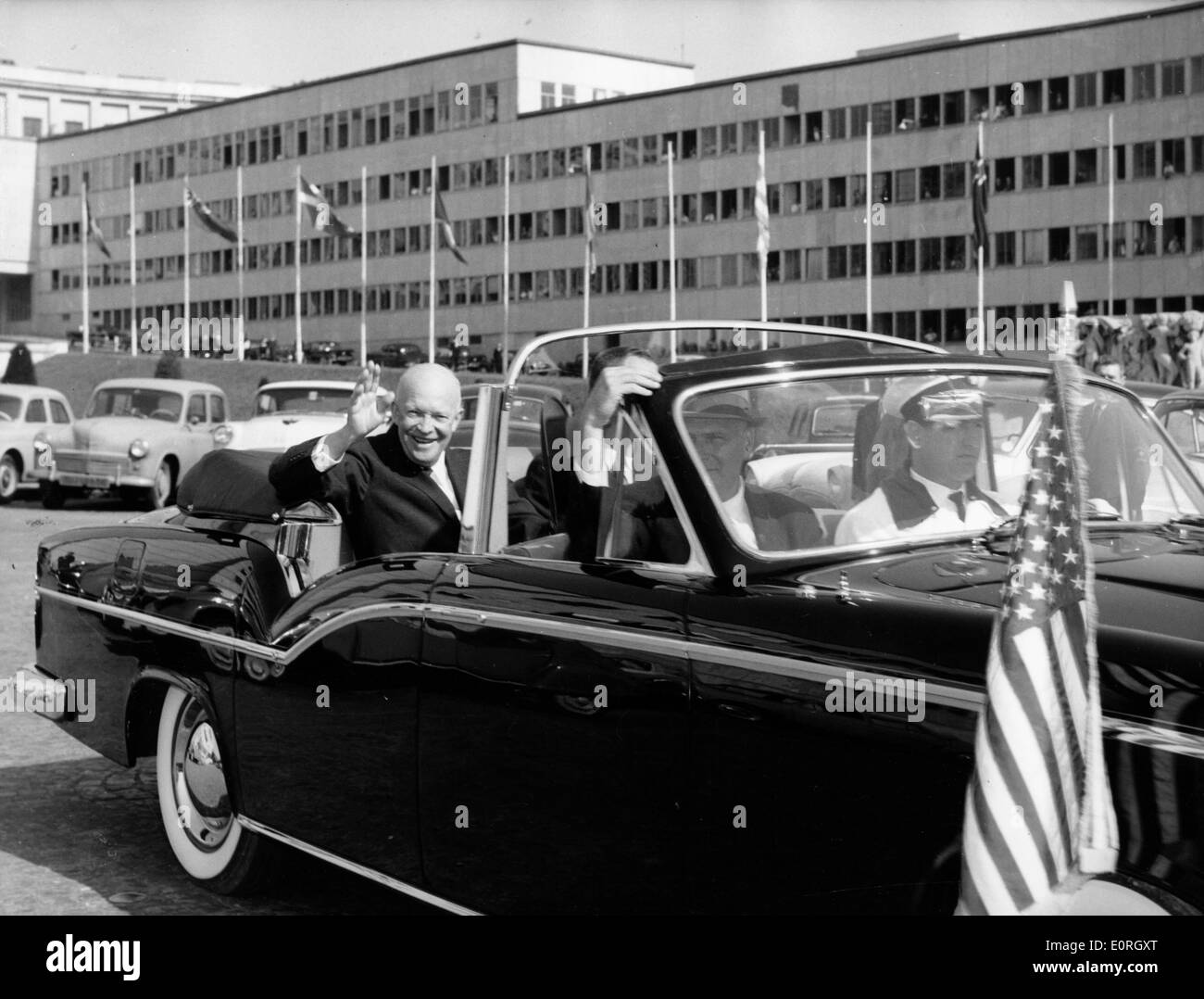 Präsident Eisenhower lässt eine NATO-treffen Stockfoto