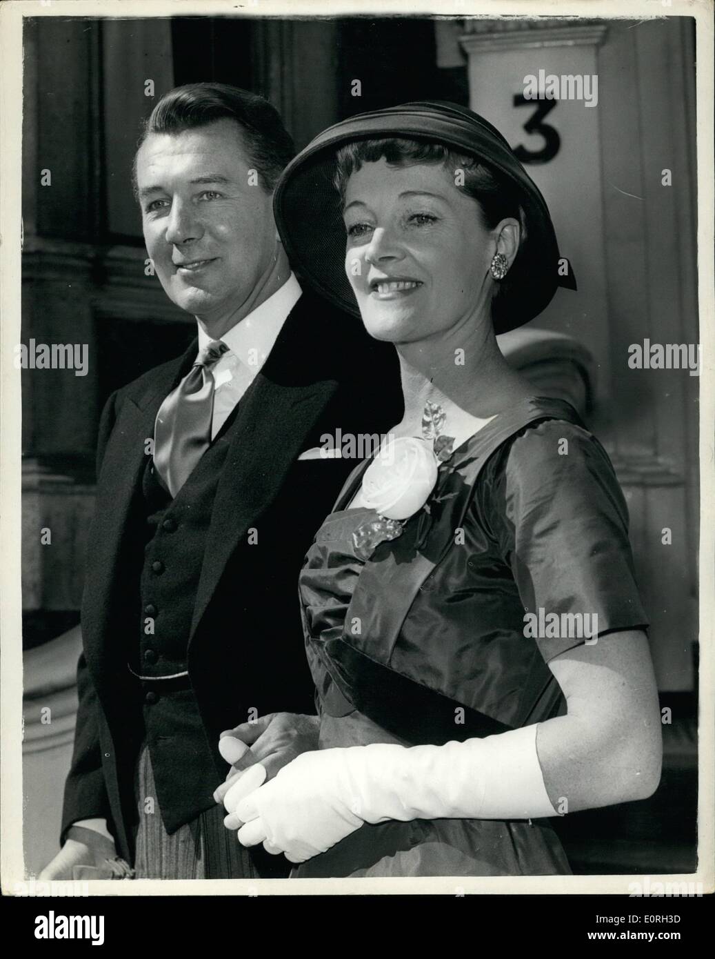 7. Juli 1959 Michael Redgrave geht zum Palast zu erhalten