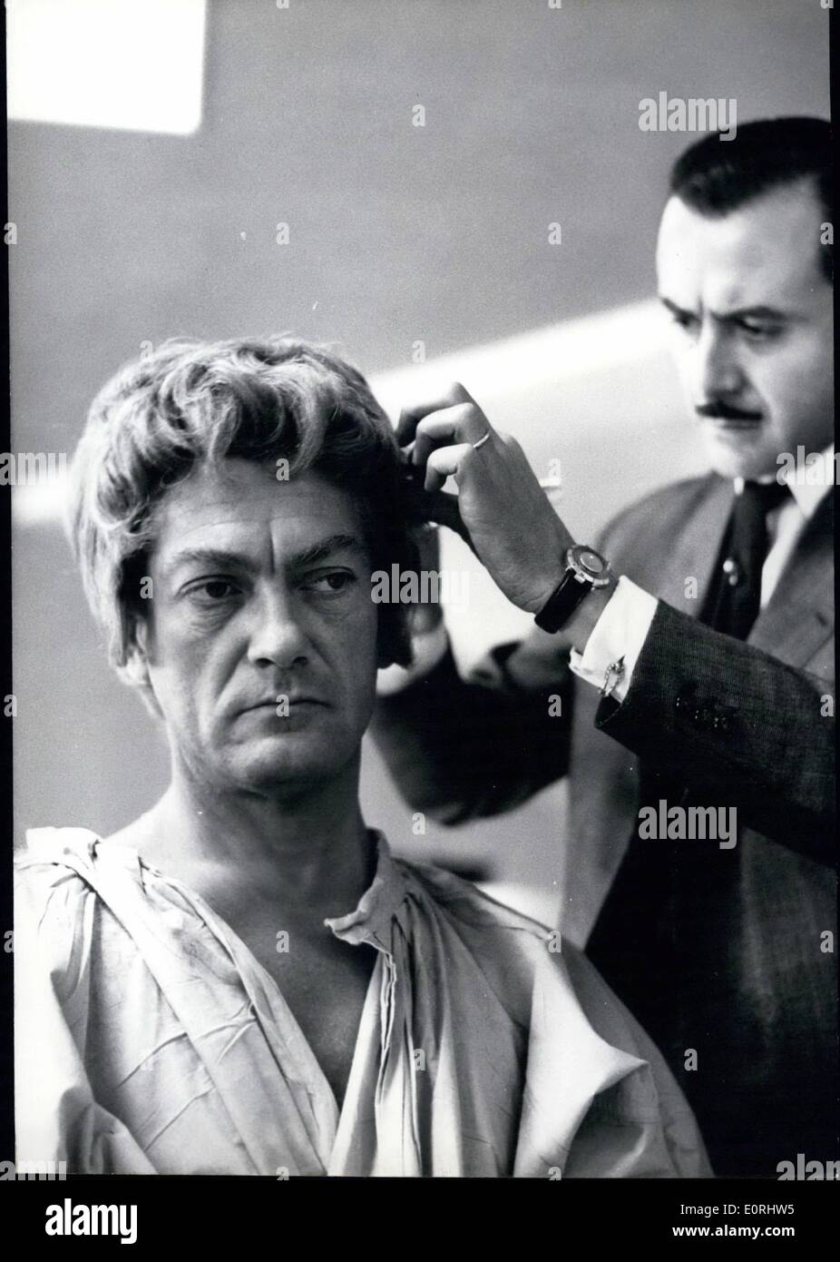 Sept. 09, 1959 - Jean Marais als König Oedipus Jean Marais, der berühmte  französische Theater- und Schauspieler, wird König Ödipus in Cocteauss  neuen Film '' wird von Orpheus '' auszugeben. OPS: Alexandre,