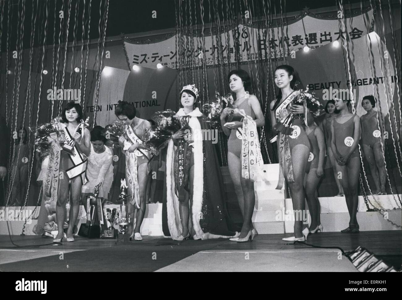 1. Januar 1960 - Miss Teenager Japans: Miss Teenager Contest fand in Kanda, Tokio, wo der 17-jährige Yukiko Yamanaka war Stockfoto