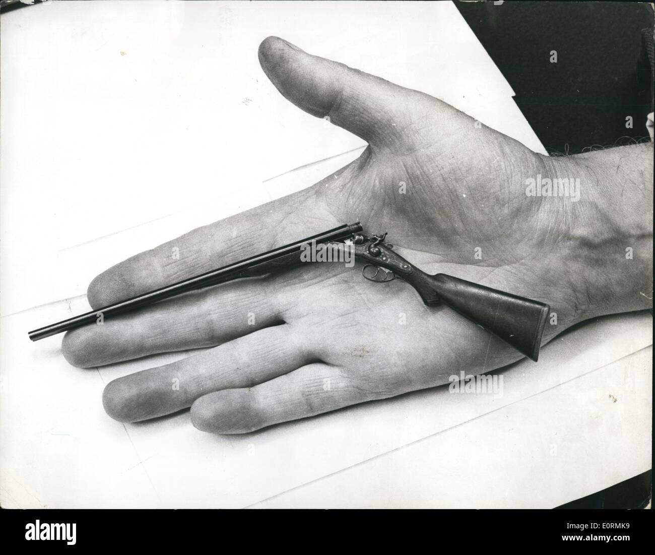 1. Januar 1960 - eine der weltweit kleinsten Waffen - von James Pardey Söhne - gemacht wird es eigentlich die kleine Patrone ausgelöst. Es ist die Stockfoto