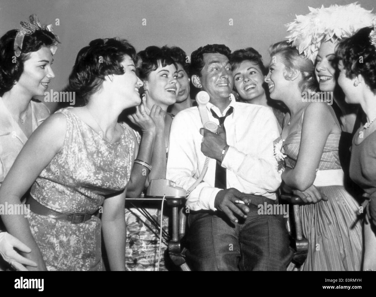 GLOCKEN SIND KLINGELN (1960) DEAN MARTIN, VINCENT MINNELLI (DIR) BAR 001 MOVIESTORE SAMMLUNG LTD Stockfoto