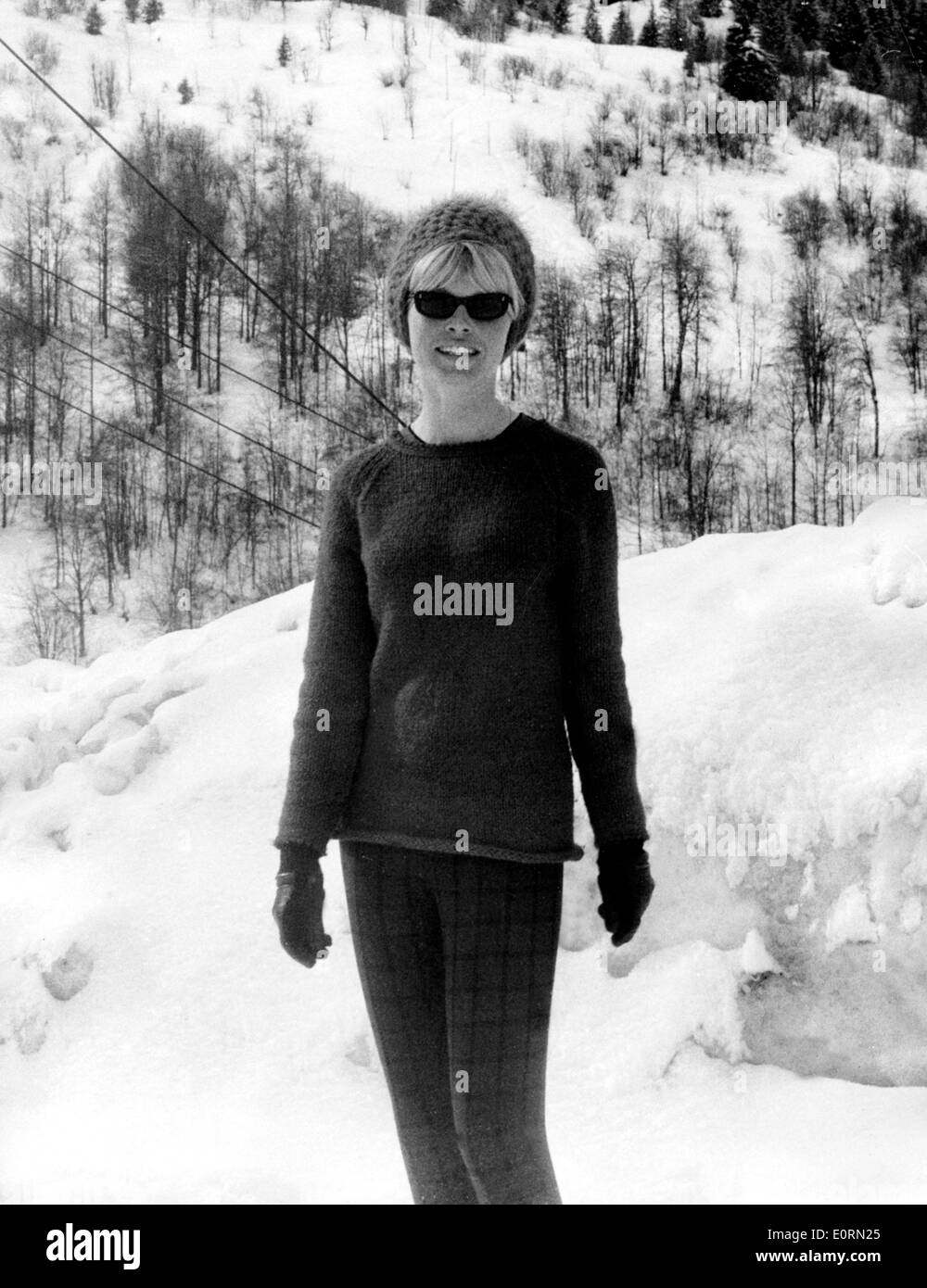 Schauspielerin Brigitte Bardot auf einen Skiurlaub in Frankreich Stockfoto