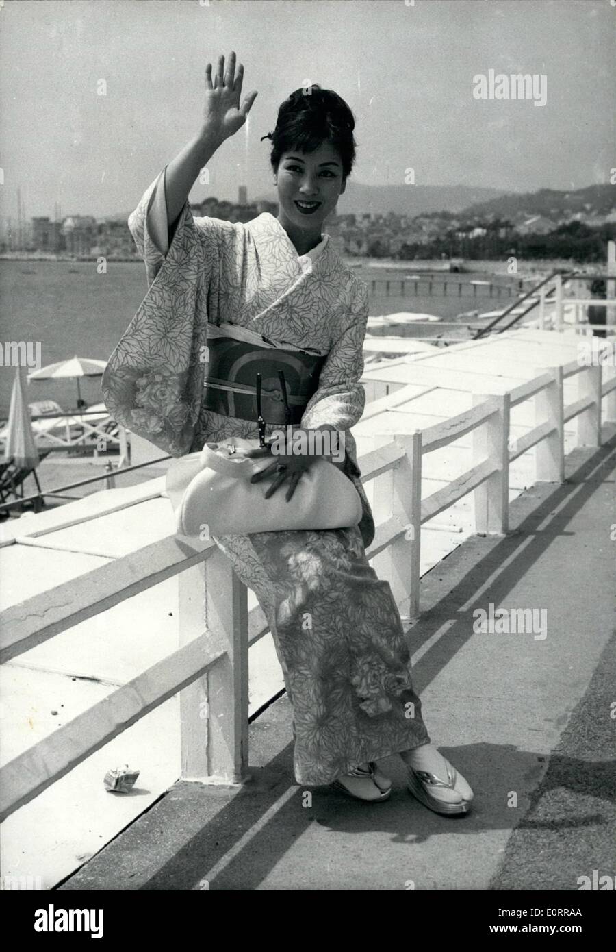 5. Mai 1960 - Filmfestival in Cannes. Foto zeigt die berühmte japanische Bildschirm Schauspielerin Machiko Kyo Bilder auf der Croisette gestern. Stockfoto