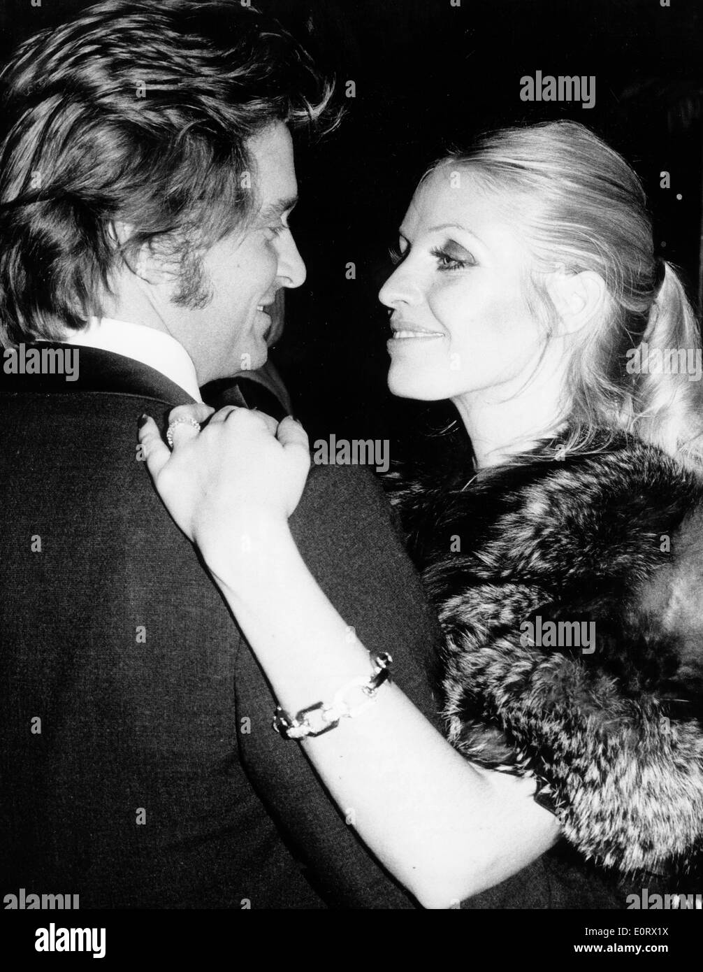 Schauspieler Michael Douglas Tänze mit Frau Diandra Luker Stockfoto