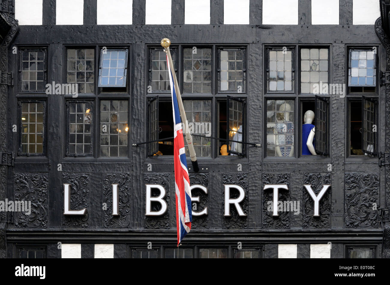 London, England, Vereinigtes Königreich. Liberty Kaufhaus in der Great Marlborough Street - Tudor Revival Fassade. Stockfoto