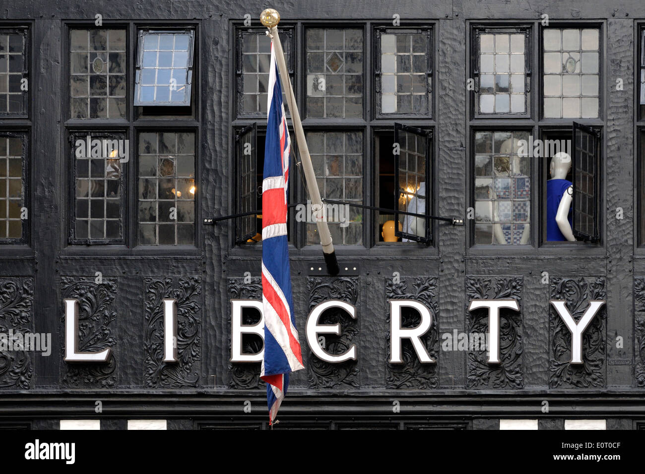 London, England, Vereinigtes Königreich. Liberty Kaufhaus in der Great Marlborough Street - Tudor Revival Fassade. Stockfoto