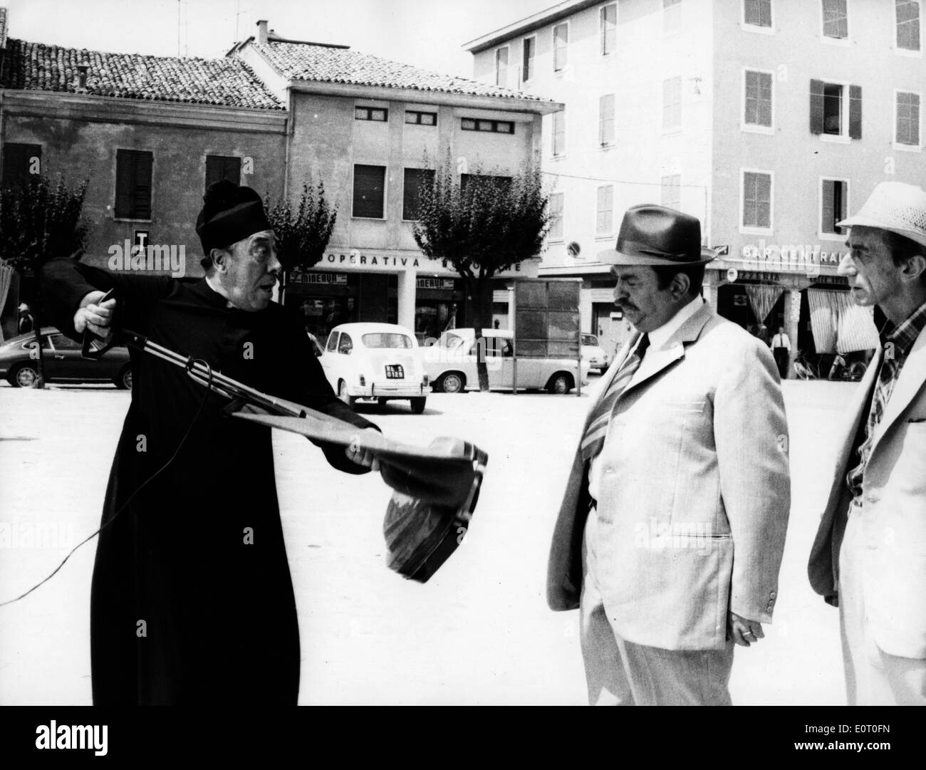 Schauspieler Fernandel im Film als "Don Camillo" Stockfoto