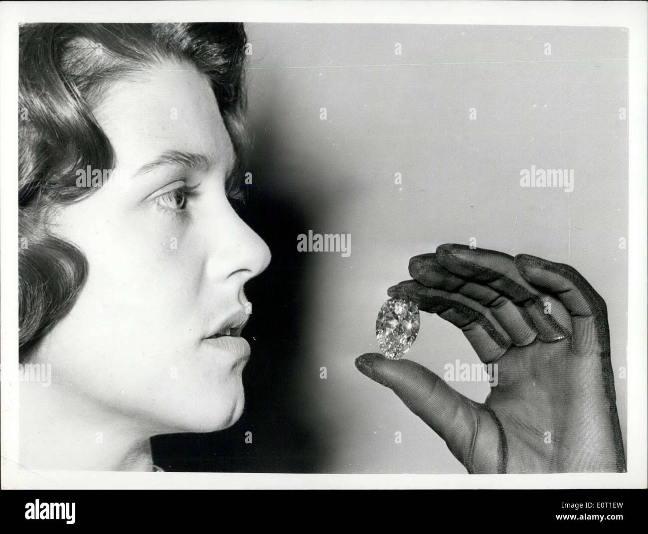 27. Juni 1960 - berühmte Schmuck per Auktion verkauft werden. Diamant von 49,03 Karat: den größten und schönsten Diamanten jemals gesendet werden Stockfoto