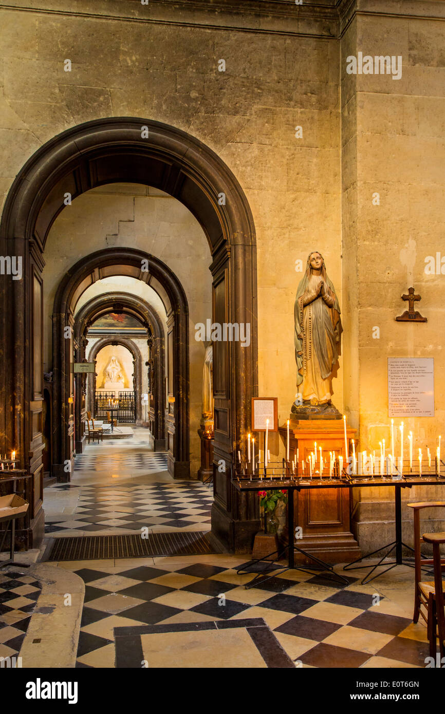 Innere des Saint-Paul - Kirche Saint-Louis, Paris, Frankreich Stockfoto
