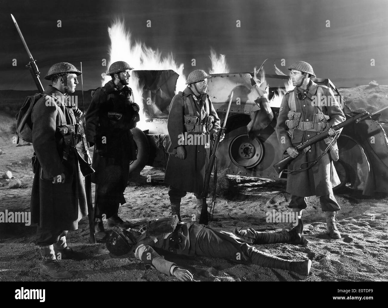 Melville Cooper, (Mitte), Henry Fonda, (rechts), am Set des Films "Unsterbliche Sergeant", 1943 Stockfoto