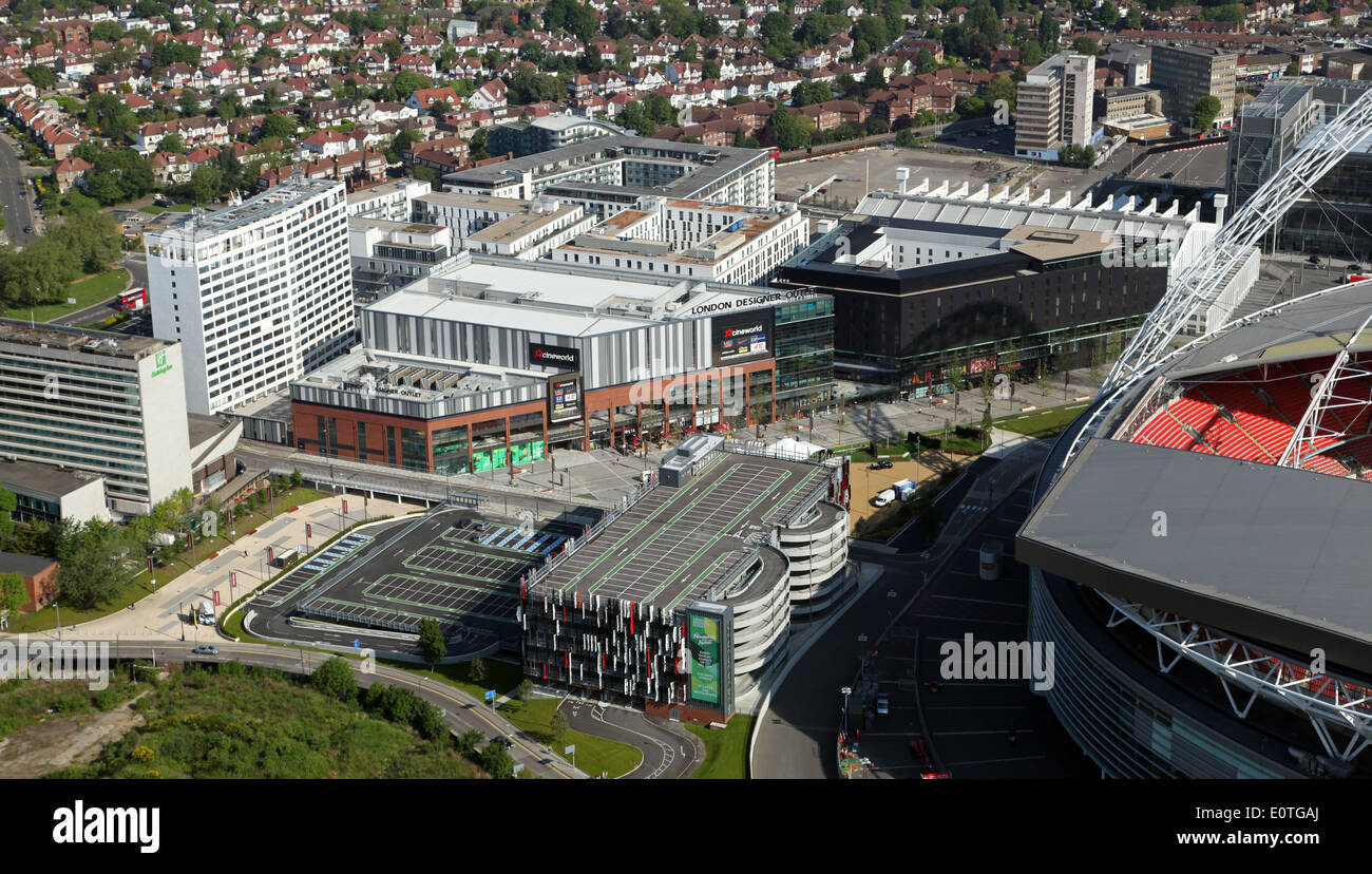 Luftbild des neuen Londoner Designer Outlet in Wembley, London, UK Stockfoto