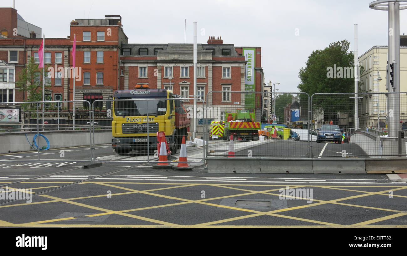 Bild aufgenommen beim Bau der Rosie Hackett Brücke über den Fluss Liffey im Zentrum von Dublin Stockfoto