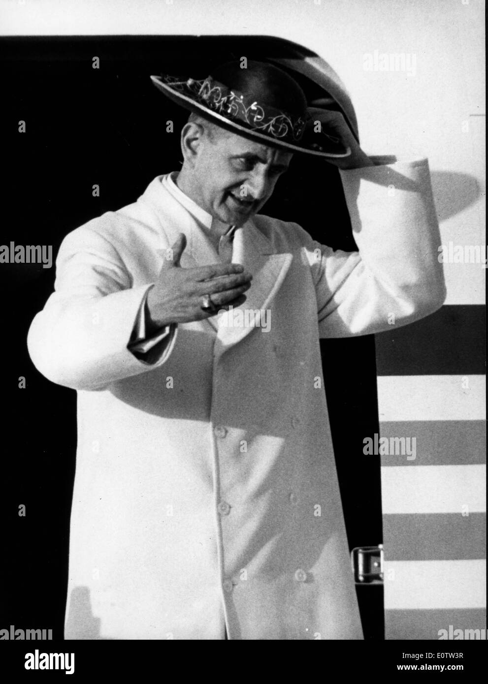 Papst Paul Vl Ankunft auf dem Flughafen in einen sombrero Stockfoto