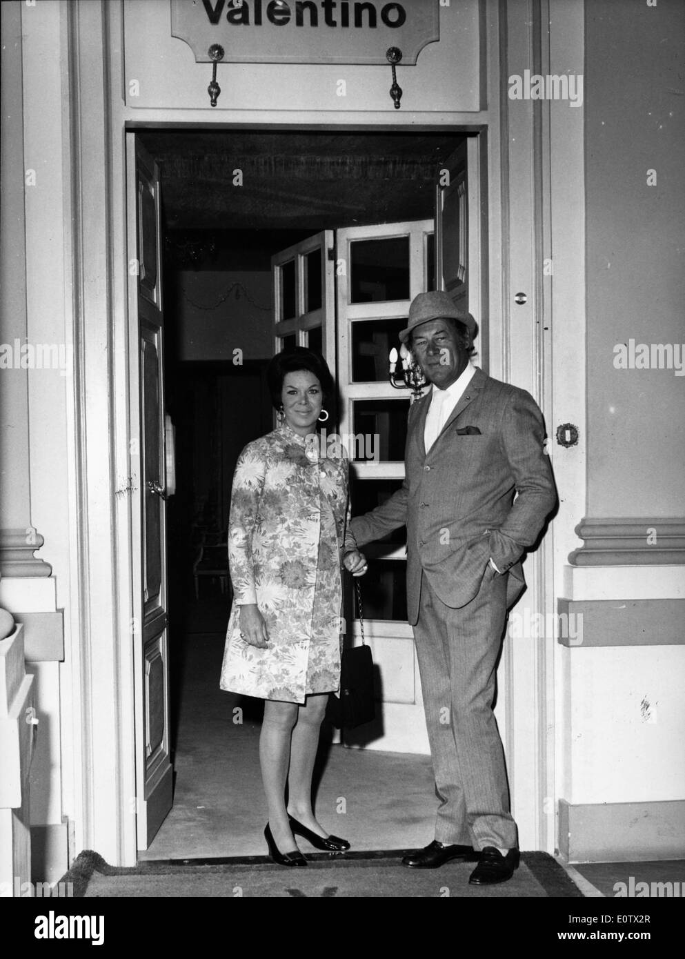 Actor rex harrison wife rachel Fotos und Bildmaterial in hoher