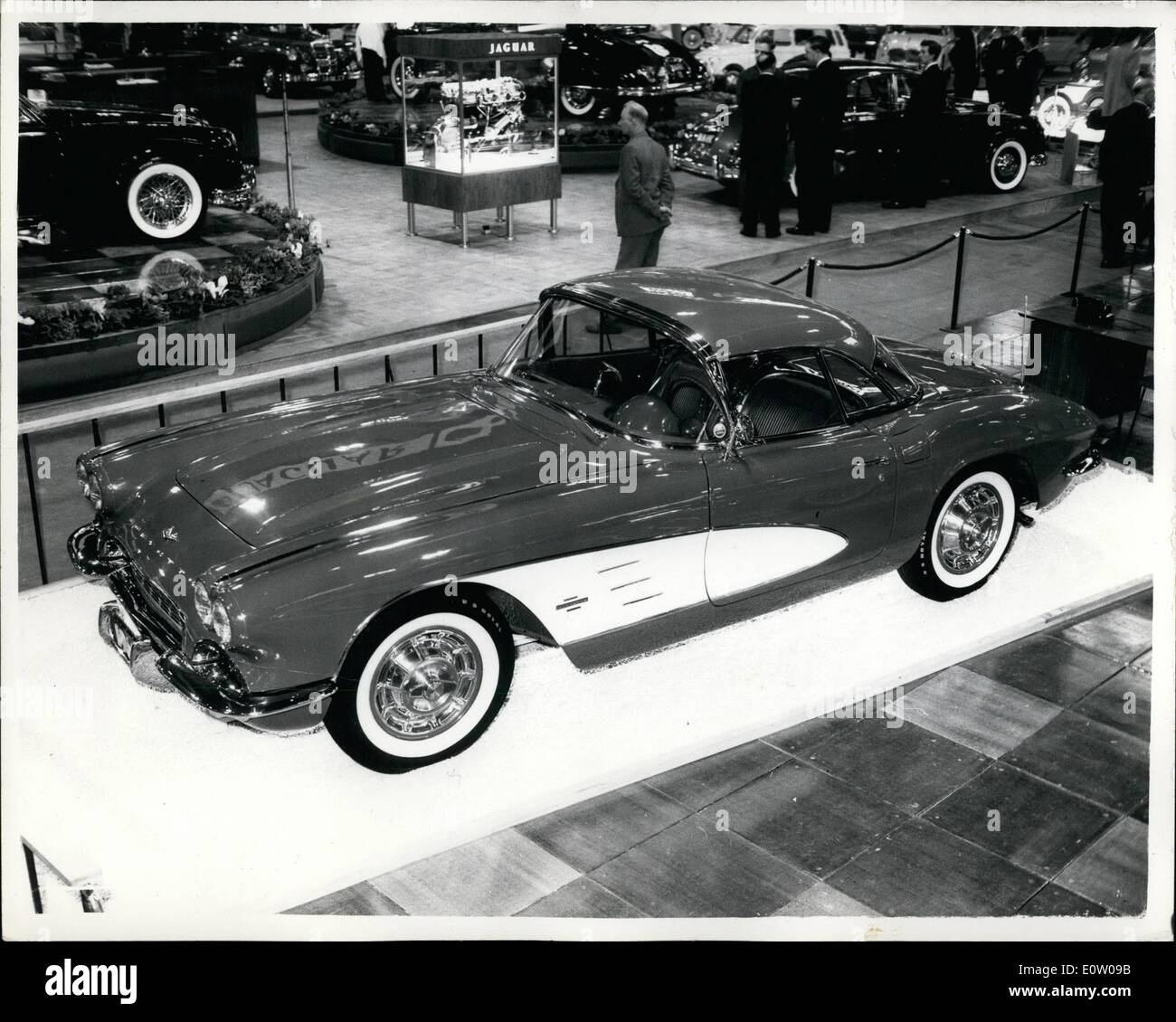 10. Oktober 1960 - Vorschau auf der Motor Show. Chevrolet Corvette Sportwagen. Eine Vorschau fand im Earls Court - der Motor Show statt. Stockfoto