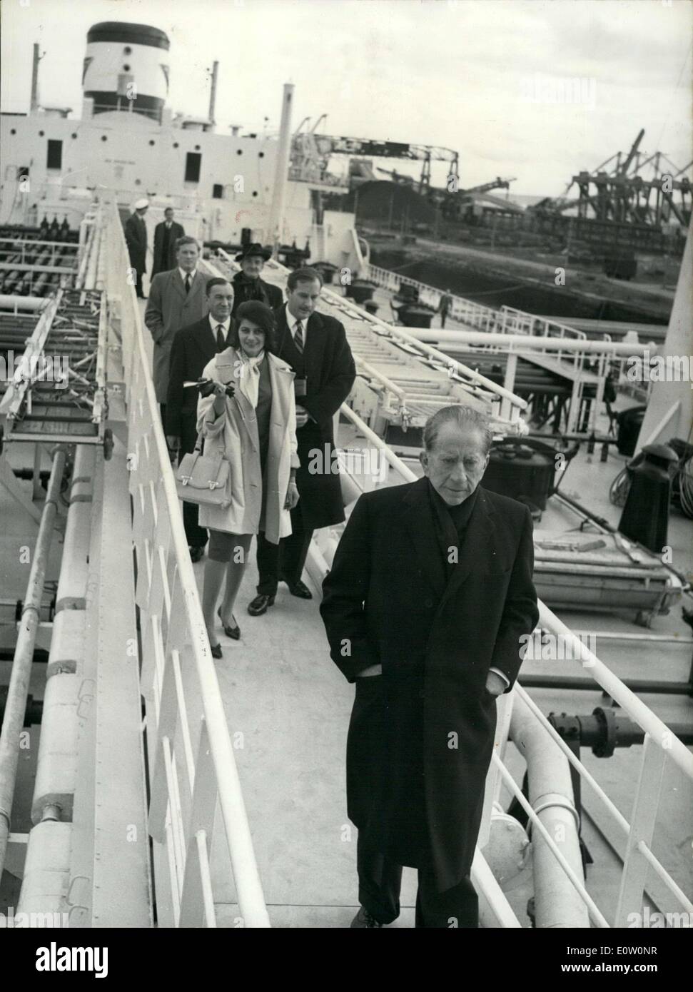 28. Oktober 1960 - benannte der reichste Mann der Welt, Jean-Paul Guetty, seine Öl-Tanker nach ihm im Hafen Le Havre gestern Stockfoto