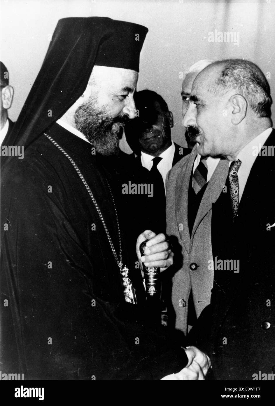 Erzbischof Makarios III besucht Georgios Grivas Stockfoto