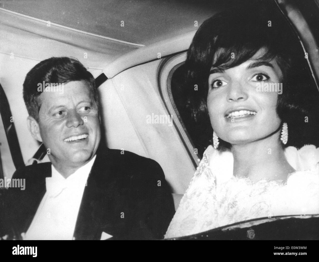 Präsident Kennedy und Frau Jackie auf einem Besuch in Paris Stockfoto
