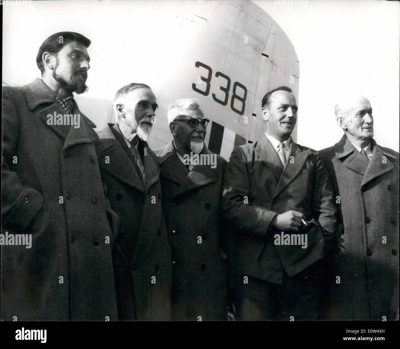 Mai 05, 1961 - 40 Zwei Jahre Haft für ehemalige britische Diplomat er in Korea 1949 interniert war. Herr George Blake, 38 Jahre alten ehemaligen Britischen vom Lord Chief Justice - Herr Parker - An Old Bailey. Der Satz - beispiellos in modernen Zeiten in diesem Land - kam nach Blake schuldig zu fünf erhobene Abgaben, die im Rahmen der offiziellen Geheimnisse Handeln plädiert hatte. Die Krone behauptet, dass Blake wurde Spionage für Russland für 9 1/2 Jahre - während Sie sich von diesem Land vyan Holt beschäftigt Stockfoto
