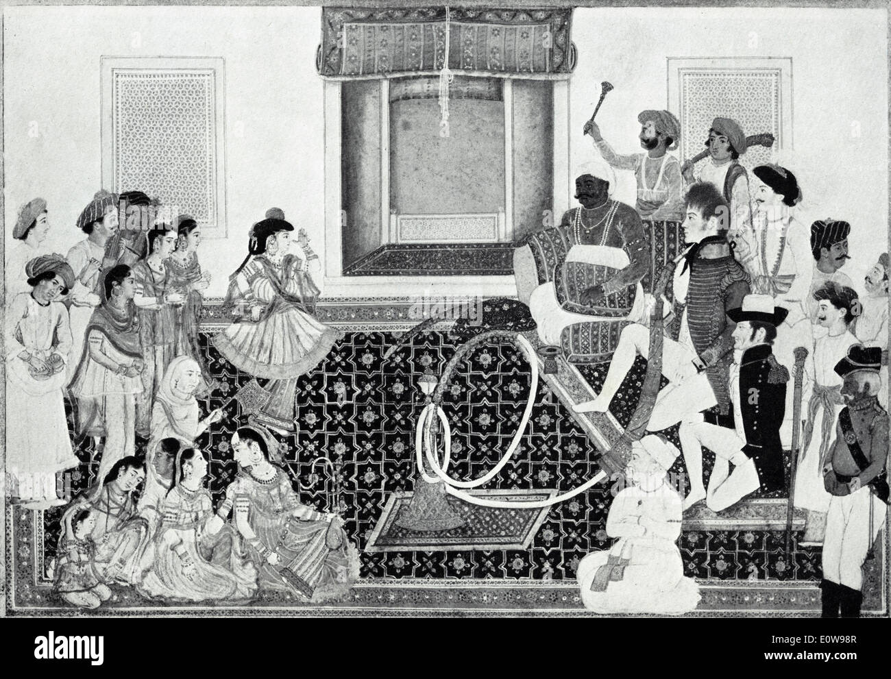 18. Jahrhundert britischen Gentlemen Rauchen einer Wasserpfeife in einem indischen Gemälde aus dieser Zeit. Stockfoto