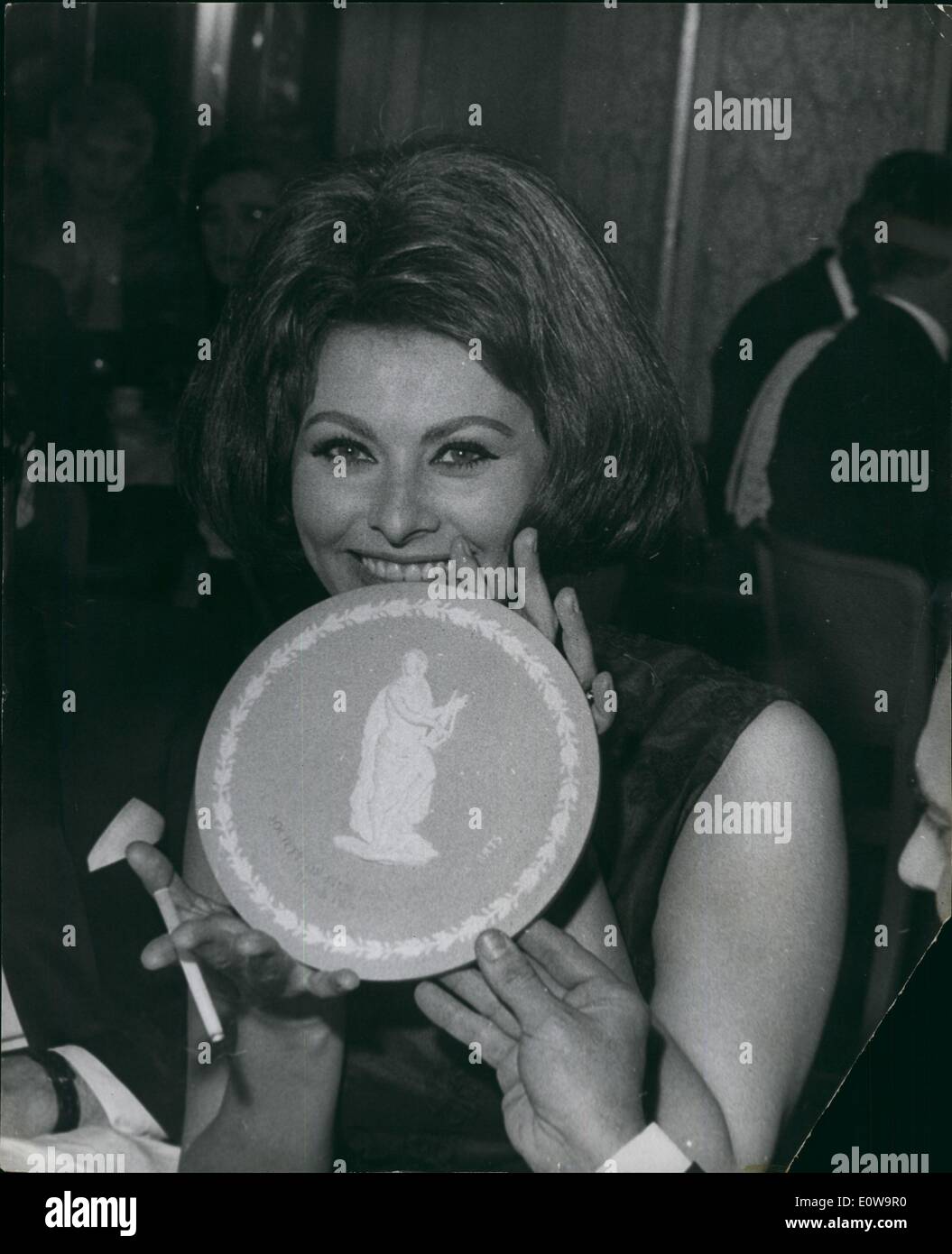 Actress sophia loren in london -Fotos und -Bildmaterial in hoher ...
