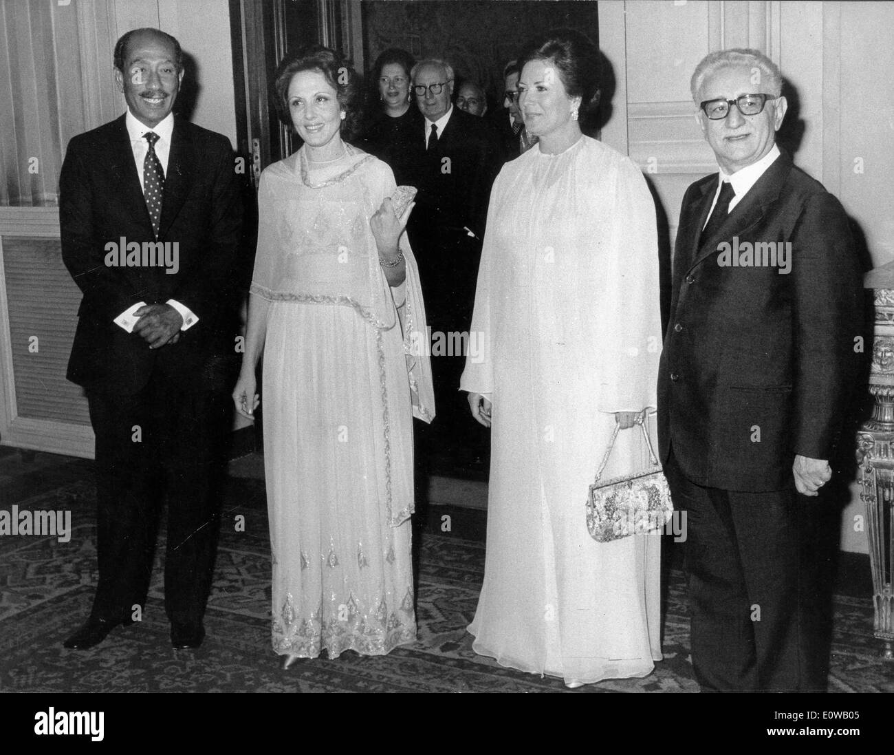Präsident Giovanni Leone erhält Anwar Sadat Stockfoto