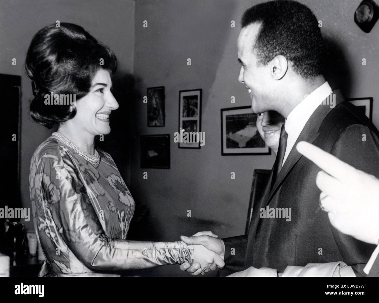 Opernsängerin Maria Callas trifft Harry Belafonte Stockfoto