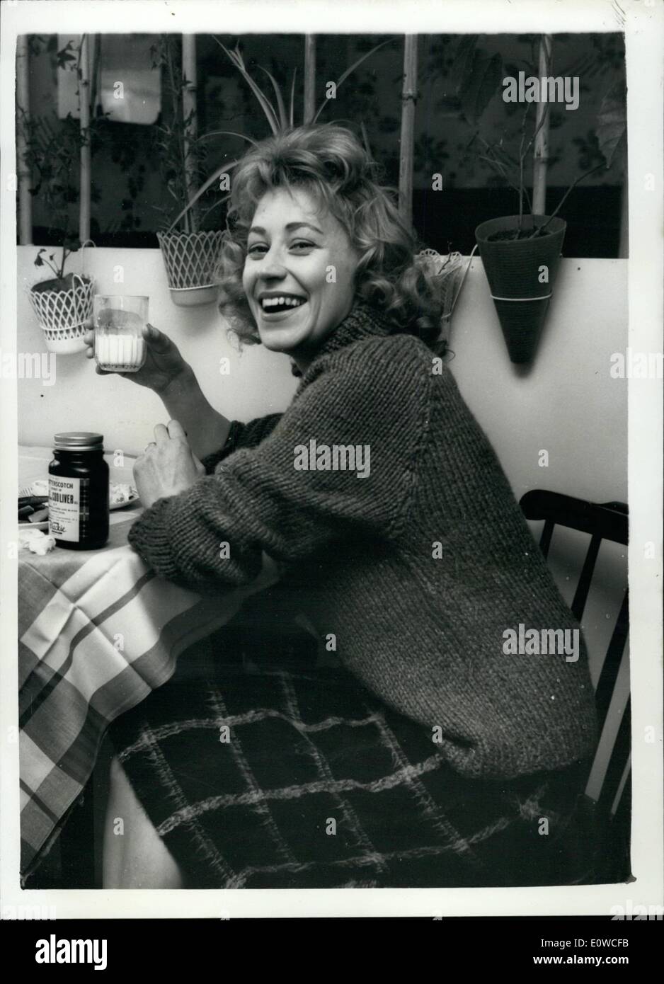 5. Mai 1962 - einsame Frau in Isle Of Man Rennen. Walthamstow Hausfrau, 36 jährige Blonde behaarte Beryl Schwan ist die erste Frau Stockfoto
