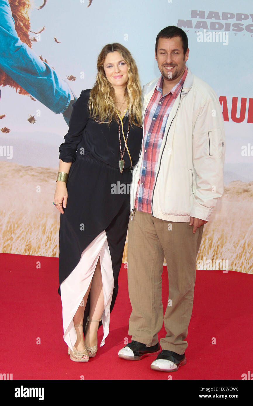 Drew Barrymore und Adam Sandler kümmern sich um die Premiere des Films "Blended" im Cinestar am Potsdamer Platz auf Montag, 19. Mai 2014 in Berlin, Deutschland. / Picture alliance Stockfoto