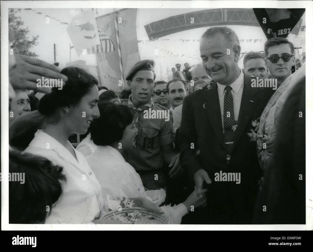 8. August 1962 - US Vizepräsident in Zypern: Mr Lyndon Johnson, US-Vizepräsident, wurde aufgenommen in Nikosia gestern zu Beginn von einem 24-Stunden-Besuch auf Zypern. Heute wird er eine Sondersitzung des House Of Representatives befassen. Stockfoto