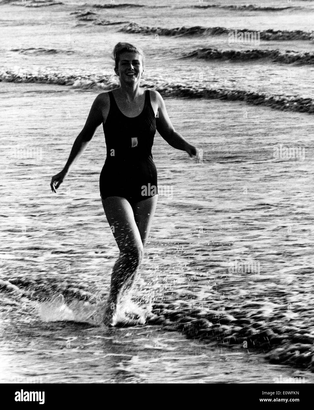 Schwimmer Mary Revell vor den Ärmelkanal schwimmen Stockfoto